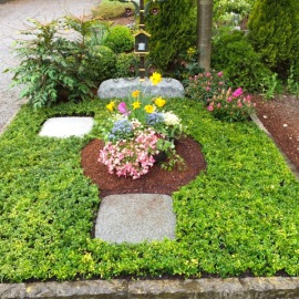 Blumen Schurig -  Ihr Partner für Bestattungen & Friedhofsgärtnerei in Duisburg!